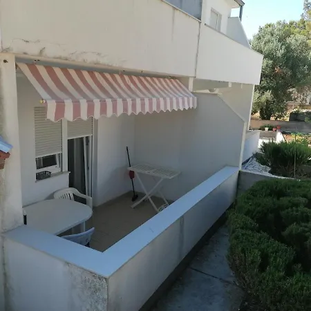 Apartament Apartments Vili Betina
