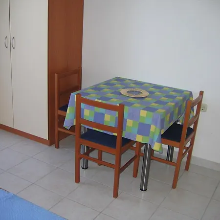 Apartments Vili Betina