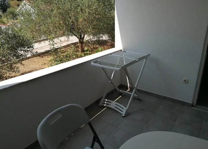 Apartments Vili Betina *