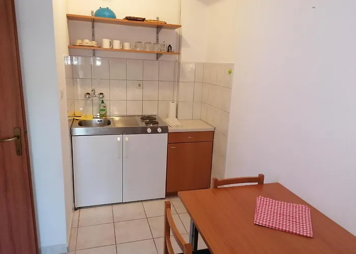 Apartments Vili Betina *