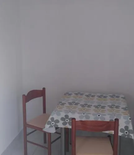 Apartamento Apartments Vili Betina *