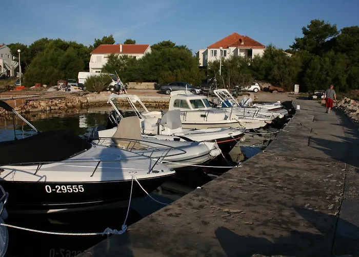 Apartamento Apartments Vili Betina