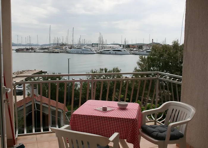 Apartments Vili Betina Apartamento *